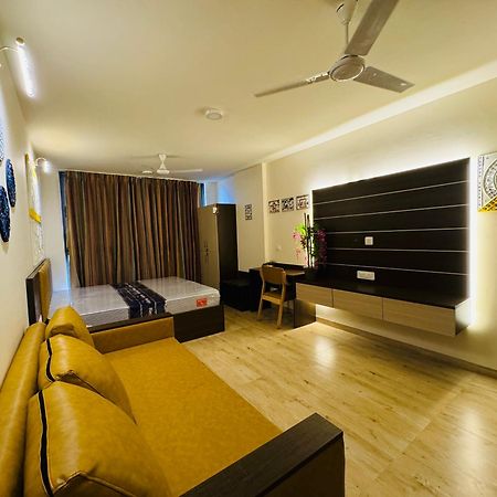 Sheesh Mahal - Family Studio Apt W Pool Джайпур Екстериор снимка